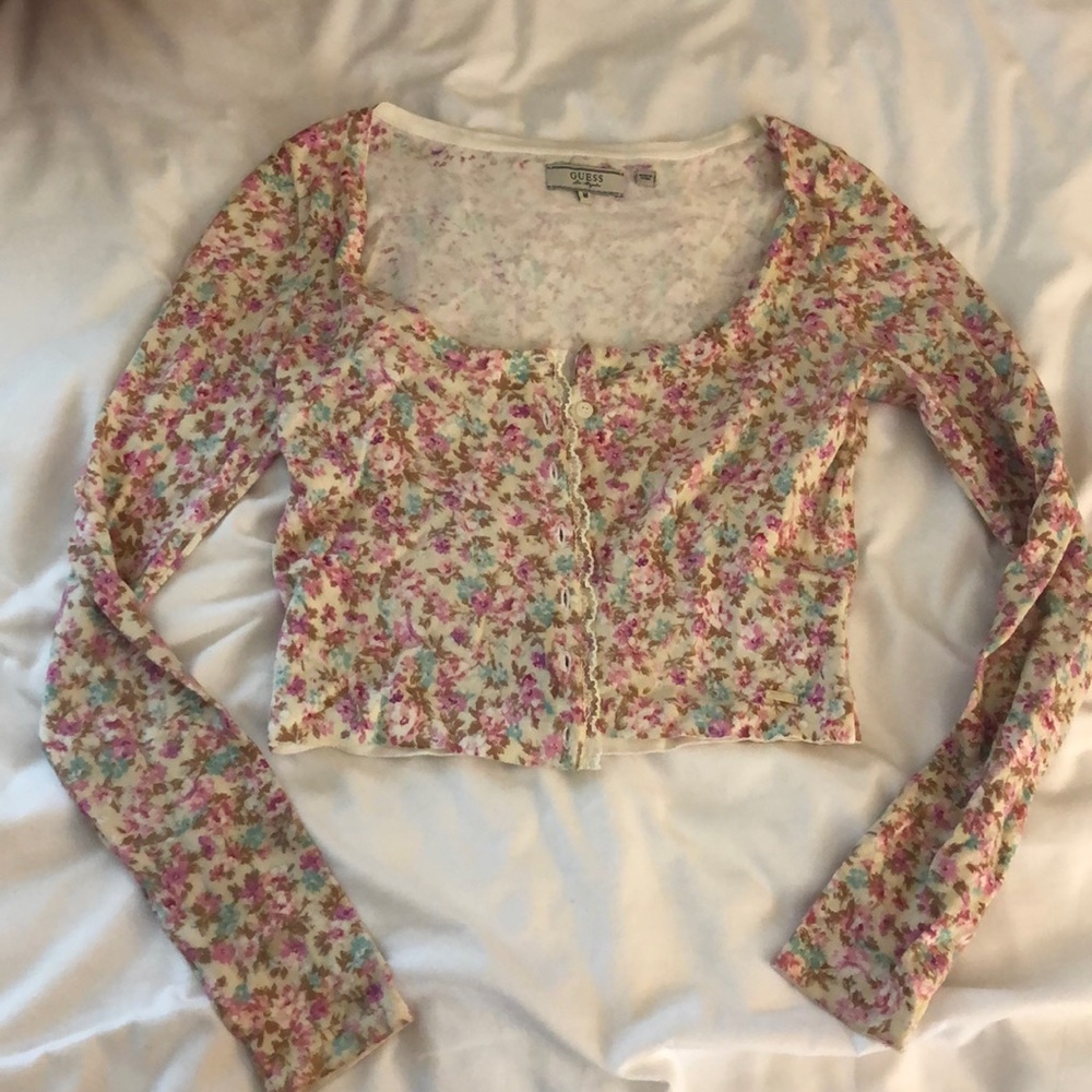 Guess mini sweater 💛🌟